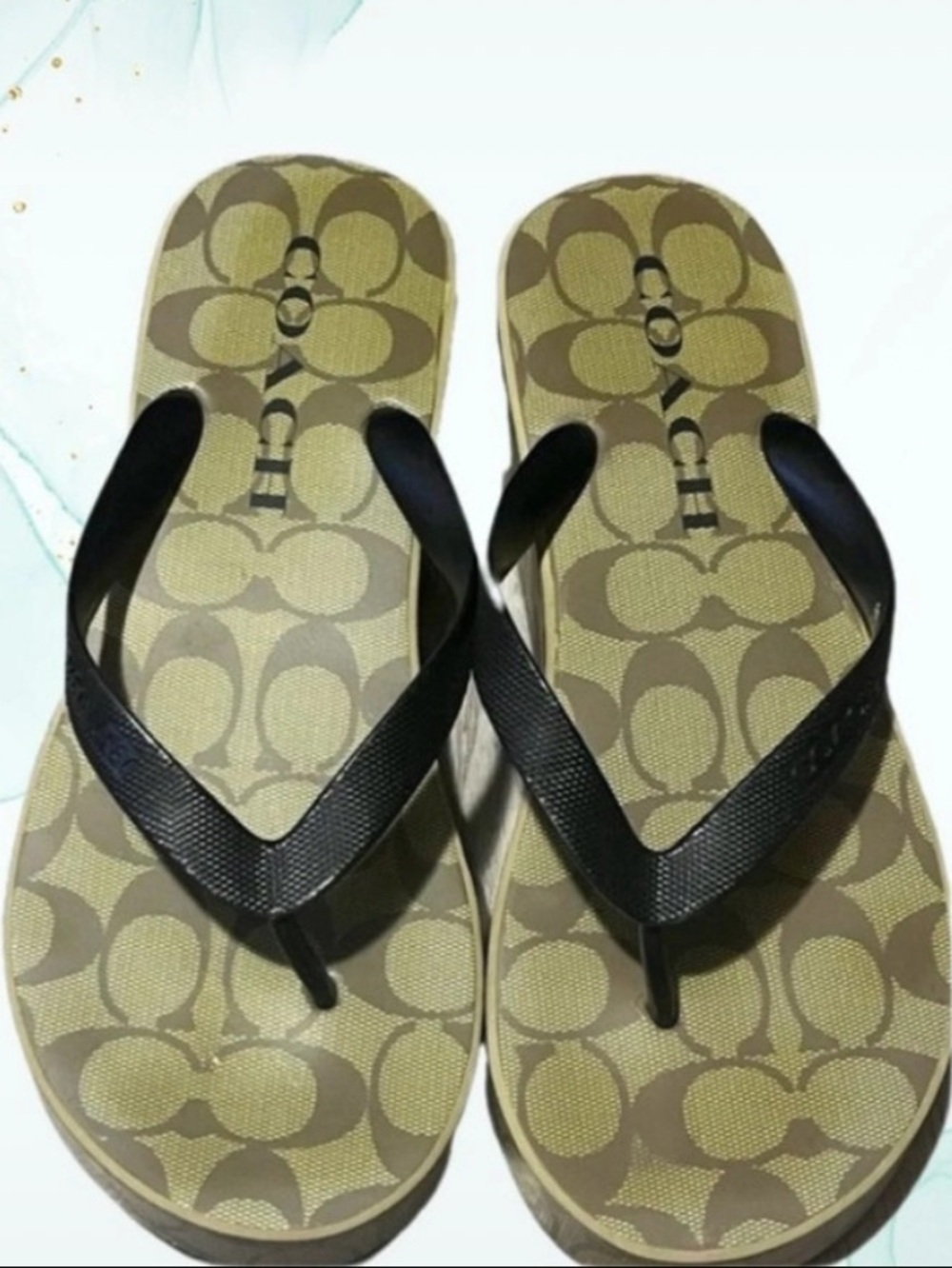 Coach Lynn Signature Black and Tan Flip Flops, Size 10B